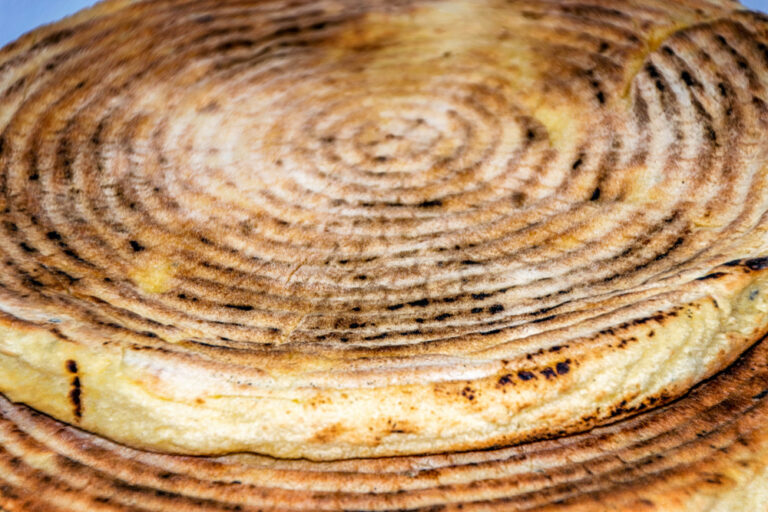 Matlouh,Or,Khobz,Etajine,,Is,A,Maghrebi,Bread,That,Can