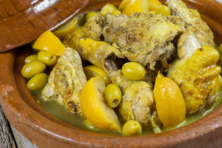 Chicken,Tagine,With,Lemon,And,Olives