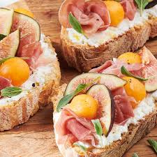 recette de bruschetta à la nectarine rôties et jambon cru