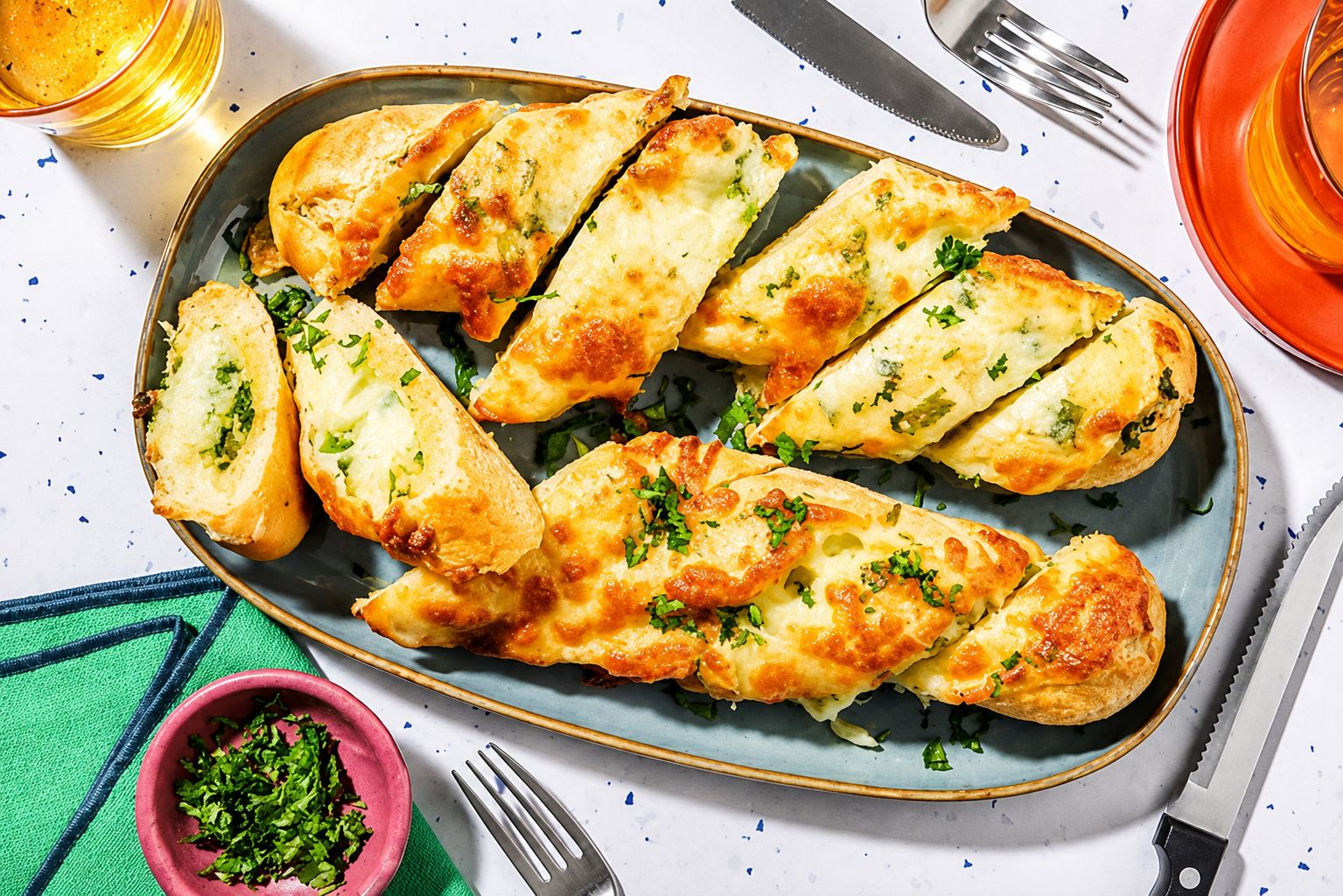 Garlic bread aux échalotes rôties et mozzarella